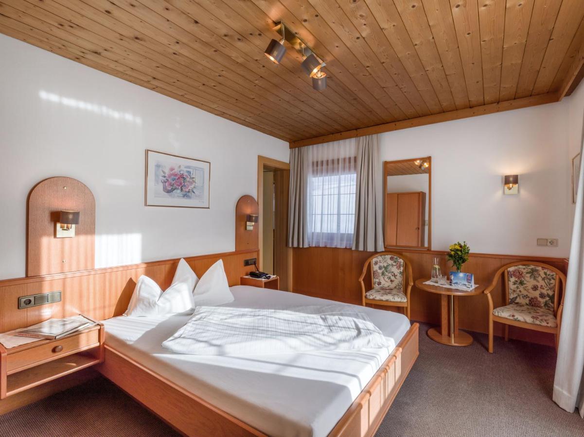 Hotel Koessler トゥクス エクステリア 写真