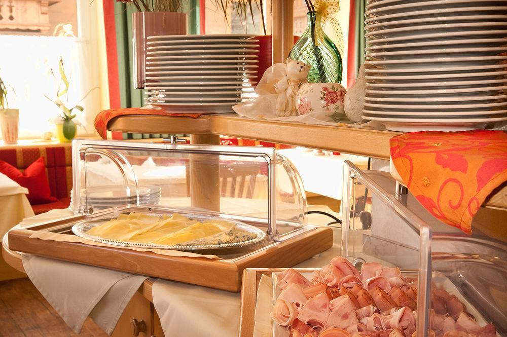Hotel Koessler トゥクス エクステリア 写真