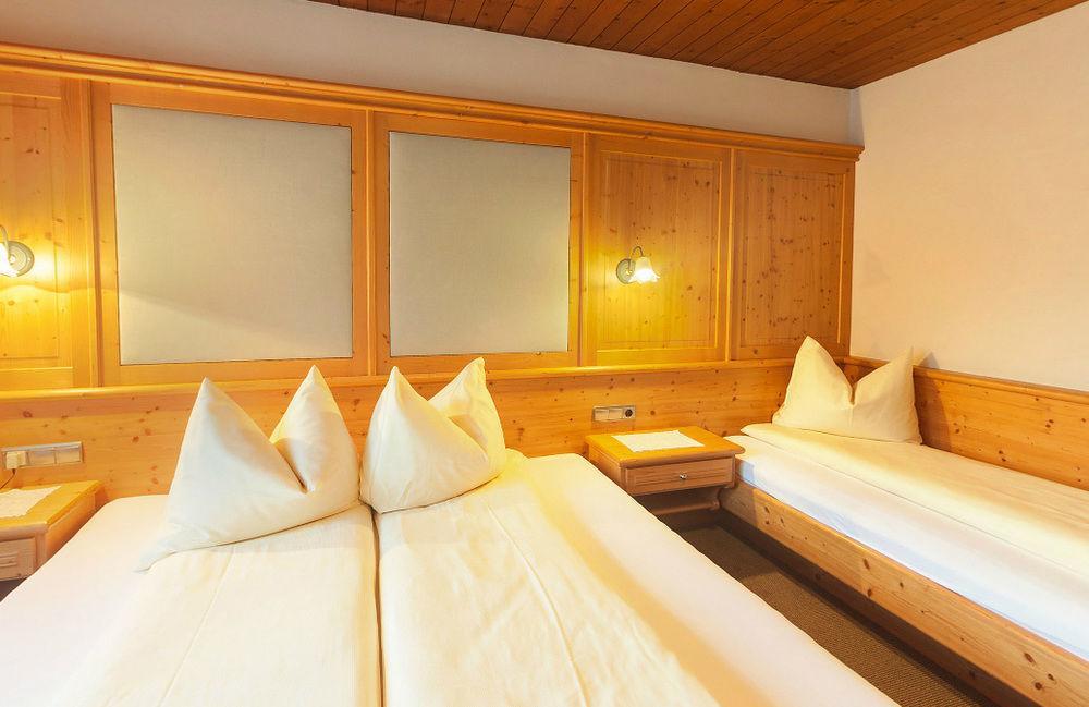 Hotel Koessler トゥクス エクステリア 写真